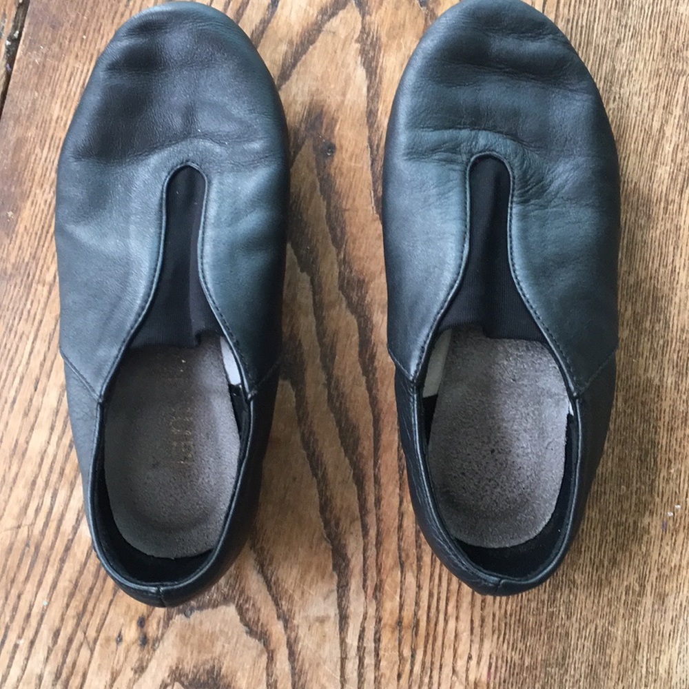 Girls Dance/Jazz shoes size 1